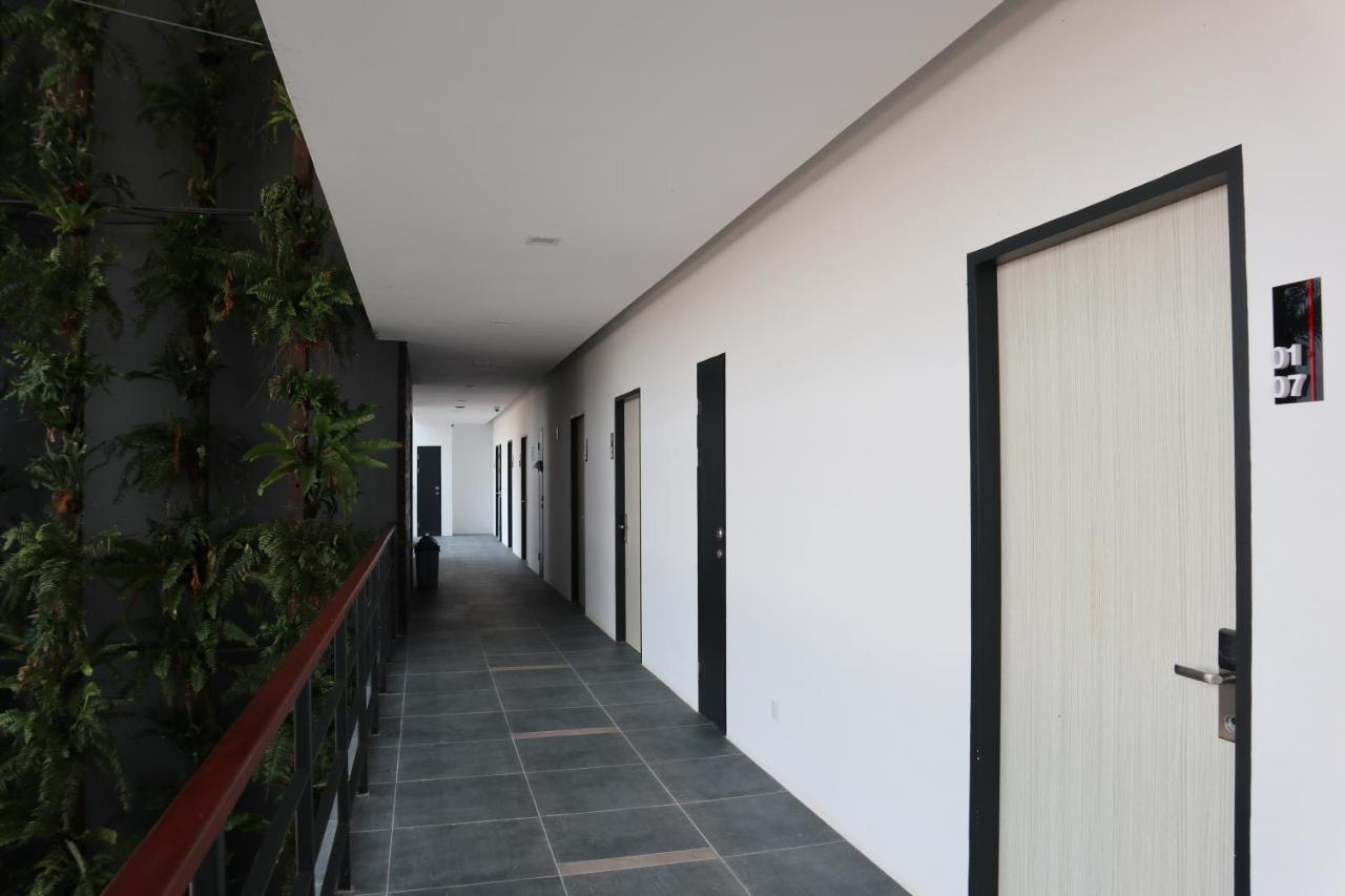 Roxy Sematan Villa & Townhouse Exterior foto