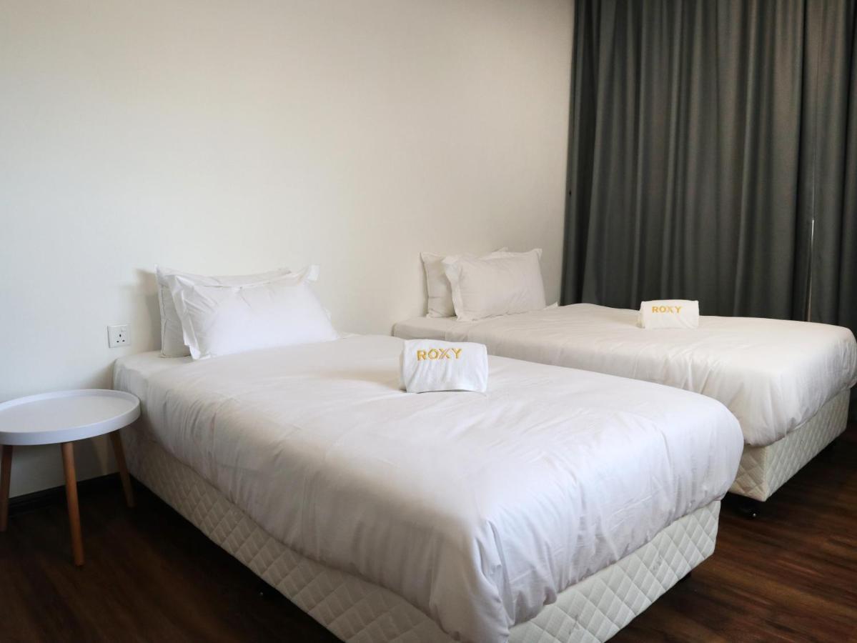 Roxy Sematan Villa & Townhouse Exterior foto