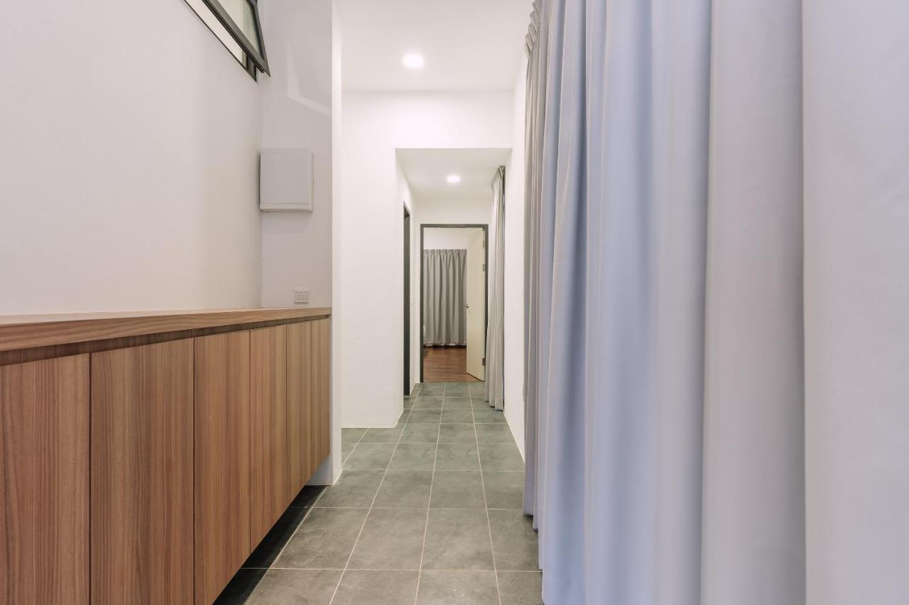 Roxy Sematan Villa & Townhouse Exterior foto